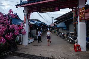 BIB: 
                            <button type="button" onclick="openModal(22795406)" class="btn btn-primary btn-sm float-right btn-popup" data-toggle="modal" data-target=".modal-high-quality">
                        <i class="fas fa-shopping-cart"></i> Add to Cart
                    </button>
                                            <button type="button" onclick="isThisMe(22795406, true)" class="btn btn-success btn-sm float-right btn-popup btn-isme hidden" data-toggle="tooltip" data-placement="bottom" title="นี่คือรูปของคุณใช่ไหม คลิกที่นี่เพื่อเอาเข้าอัลบั้ม">
                        <i class="fas fa-plus"></i> Add to album
                    </button>
                    <button type="button" onclick="isThisMe(22795406, false)" class="btn btn-warning btn-sm float-right btn-popup btn-isnotme hidden">
                        <i class="fas fa-ban"></i> Remove from album
                    </button>